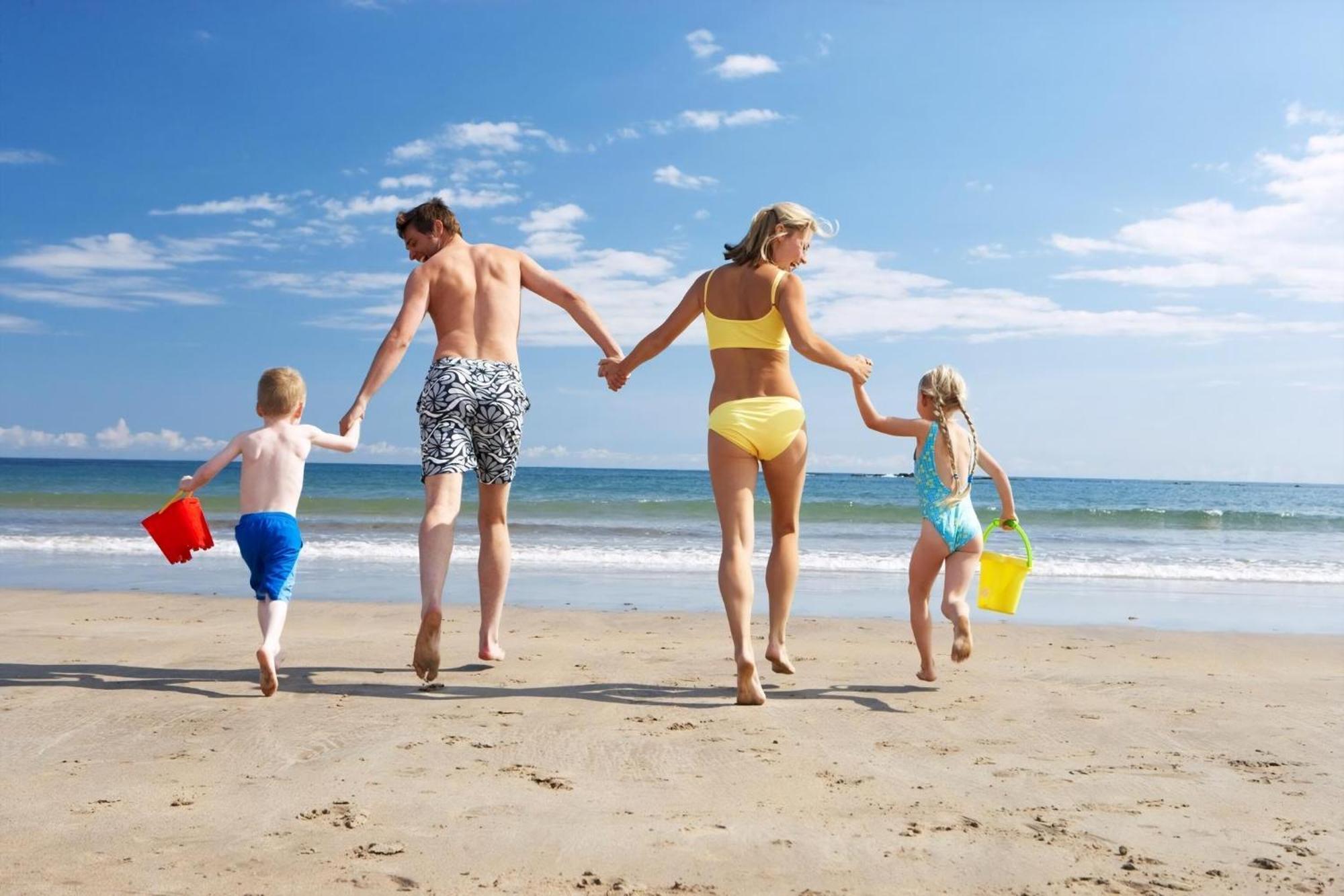 Superb Caravan At Seawick Holiday Park, Sleeps 8 Ref 27202Sw Clacton-on-Sea Bagian luar foto